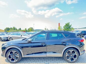 Cupra Formentor 1,4 TSI 150kw PHEV,tažné,výhřev,LED,19"alu - 2