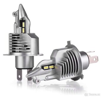 LED žárovky H4 - 2