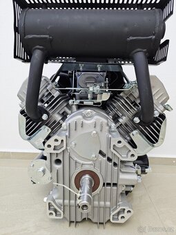 Dvouválcový motor LONCIN 24 HP 803 cm3 - 2