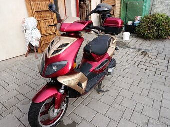 Skútr Korado 125 - 2