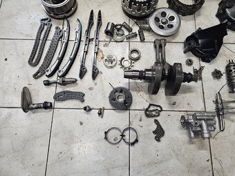 Části motoru Honda VTR 1000 vtr1000 - 2