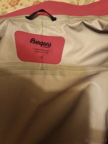 Dívčí bunda Bergans vel.152 - 2