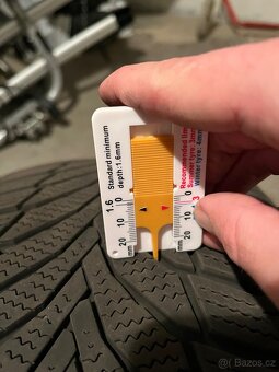 Prodám zimni nexeny 235/45R18 - 2
