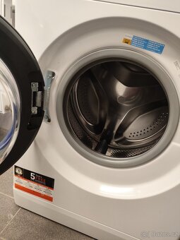 Pračka Indesit - 2