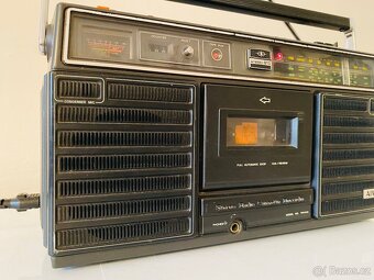 Radiomagnetofon Aiwa TPR-910, 70 léta - 2