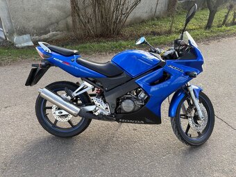 Honda CBR 125r - 2