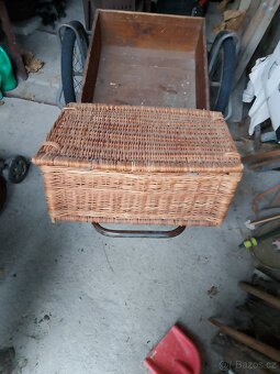 Prodám proutěný koš - 2