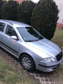 Skoda Octavia 2 Combi 1.9 77 kw - 2