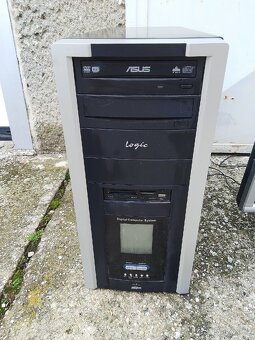 Kompletní počítač - 2