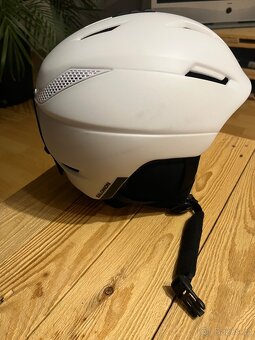 Lyžařská helma - 2