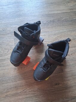 Kolečkové brusle - 2