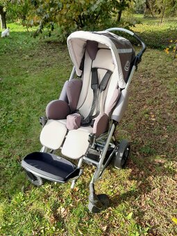 Speciální kočárek - 2