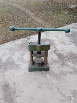 Mechanický lis - 2