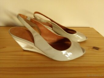 Dámské boty  vel. 39 - 2
