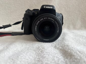Canon EOS 750D - 2