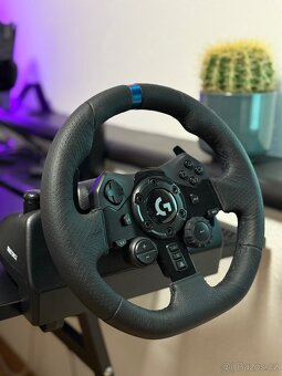 Volant Logitech G923 s pedály - 2