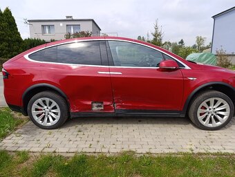 Tesla X PERFORMANCE Europe 7 mistne plne pojizdne - 2