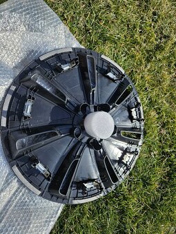 Kryty kol Photon Tesla model 3 - 2