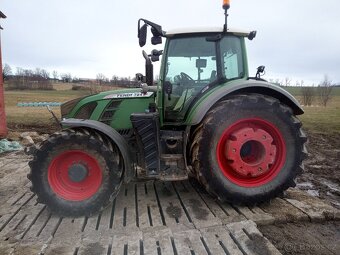 Traktor Fendt 724 - 2