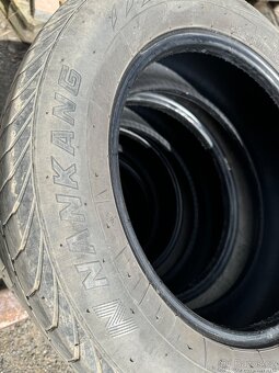 215/60R17C nankang - 2