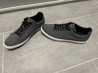 Nové tenisky Tommy Hilfiger vel. 40 - 2