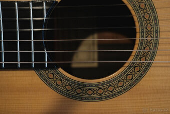 Paulino Bernabe M 40 - top stav - 2005 - s kufrem - kytara s - 2