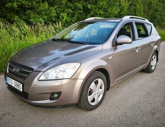 Kia Ceed 1.6 CRDi Combi po servise za 21tis.Kč - 2