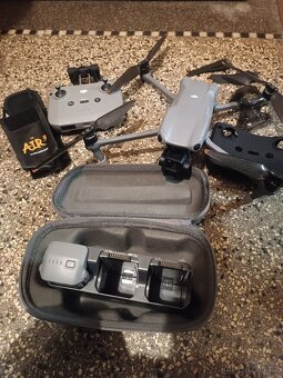 DJI air 3 - 2