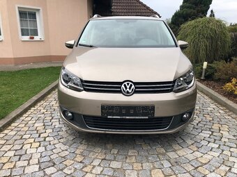 Volkswagen Touran 1,6 TDI 77 KW Panorama Plný servis VW - 2