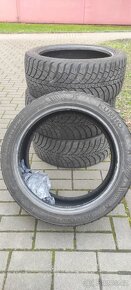 245/40 r18 Kumho - 2
