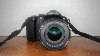 Samsung NX10 + 2x objektiv - 2
