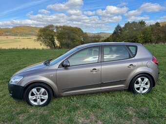 Kia Ceed 1.6 CRDi - 2
