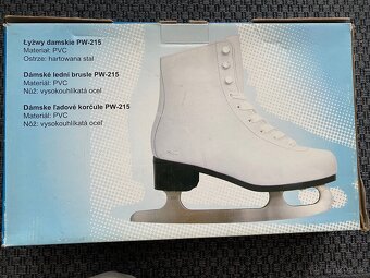Nové dívčí lední brusle - 2