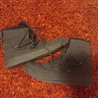 ZIMNÍ ZATEPLENÉ BOTY C&A, VEL.42 - 2