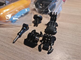 Příslušenství ke sportovní kameře (Hlava, tělo, voda) - 2