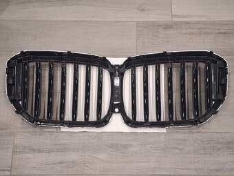 Přední maska – ledvinky BMW G05 X5 matný chrom originál - 2
