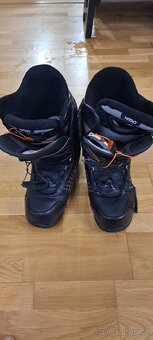Boty Nitro č.44 - 2