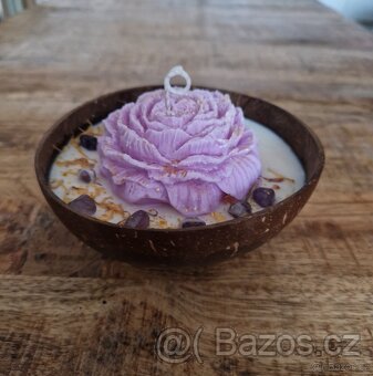 Relaxační svíčka s ametystem v kokosové misce s ametystem - 2