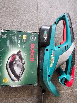 Aku nůžky na živý plot - 2