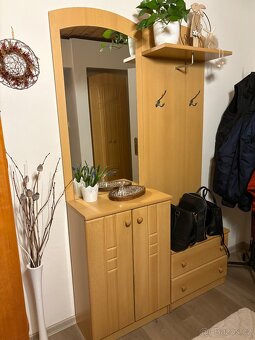 Předsíňová stěna - 2