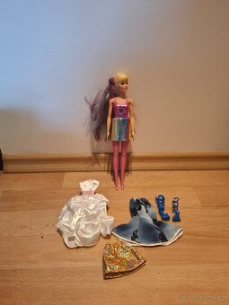 Panenka Barbie Mattel - 2