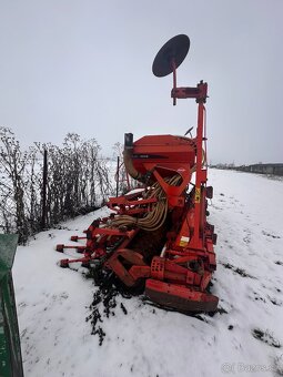 Pneumatický secí stroj KUHN VENTA LC 402 - 2