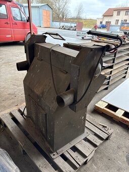 Dvoukotoučova bruska strojní - 2