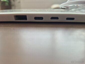 Bezdrátová nabíječka - 2