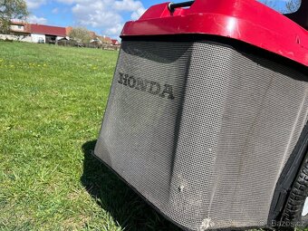 Zahradní traktor/ trakturek Honda - 2