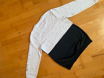 Mikina zn. C&A vel. 170/176 - 2