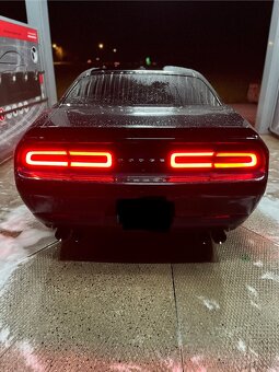 PRODÁM DODGE CHALLENGER 3.6L, 2011 - 2
