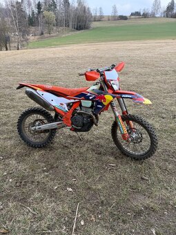 Prodám Ktm excf 350 2025 champion edition - 2