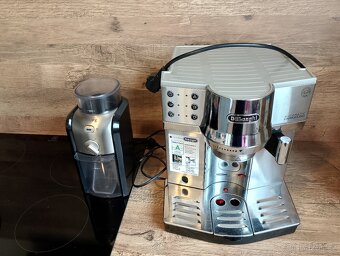 Kávovar Delonghi + mlýnek Krups - 2