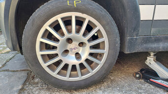 mini cooper kola 205/55/R16 komplet obuté 2,5 3mm - 2